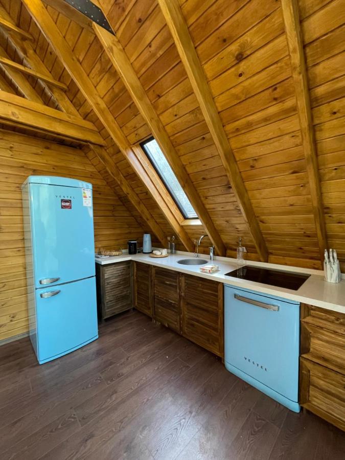Panurlawoodenhouse Oezel Havuz& Sauna Mavi Eksteriør bilde