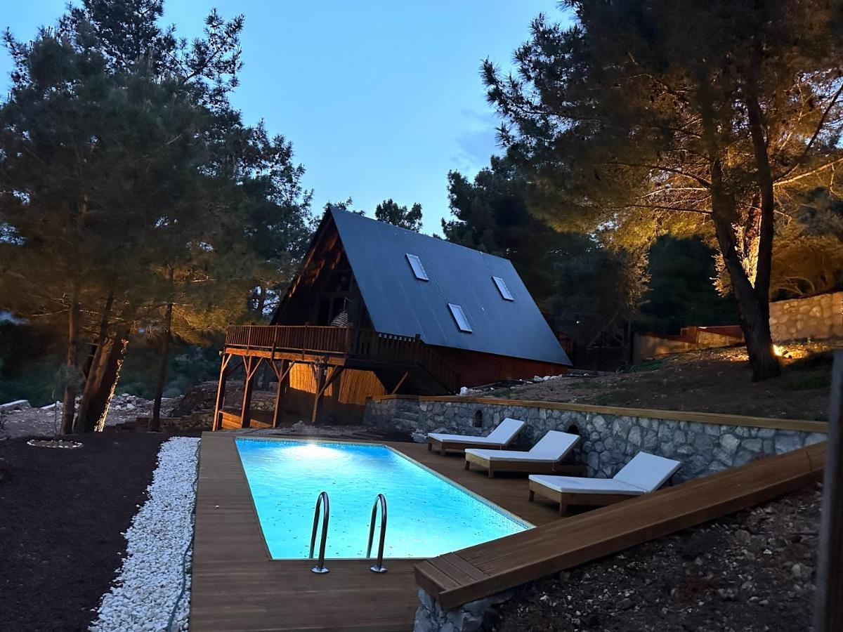 Panurlawoodenhouse Oezel Havuz& Sauna Mavi Eksteriør bilde
